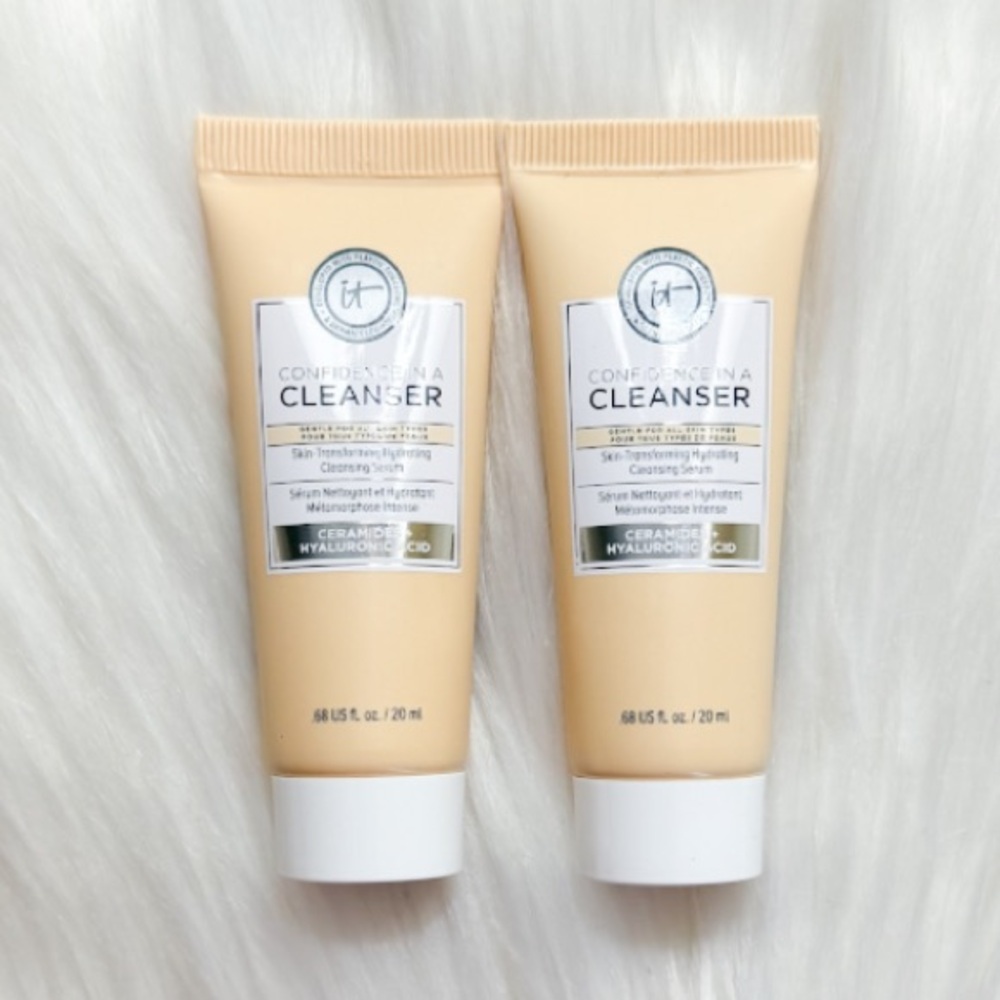 It Cosmetics Confidence in a Cleanser Deluxe Trial Duo